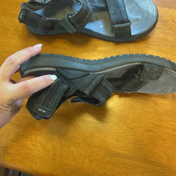 Merrell Mens Black Sandals 7 GUC - Picture 5 of 12